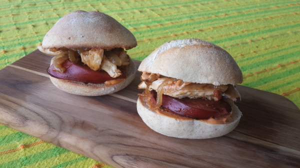 Chourico & Chicken sliders 